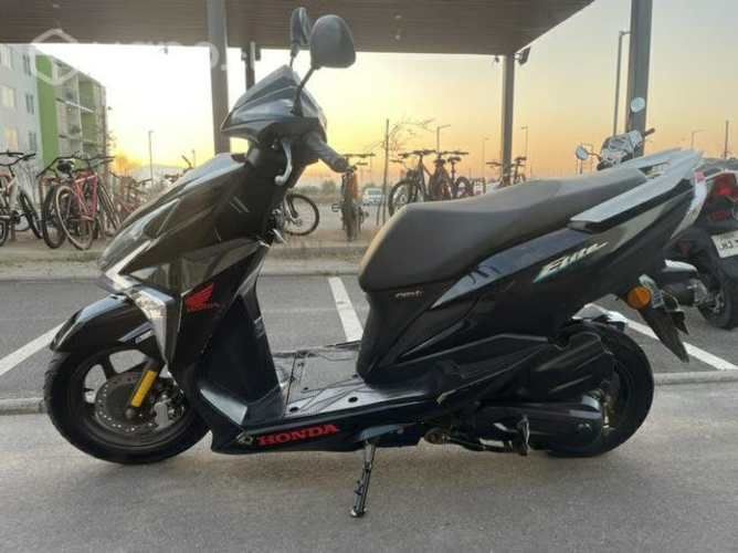 Moto scooter honda lite