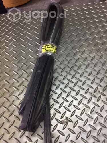 Goma vidrio puerta delantera derecha Ford Ranger T