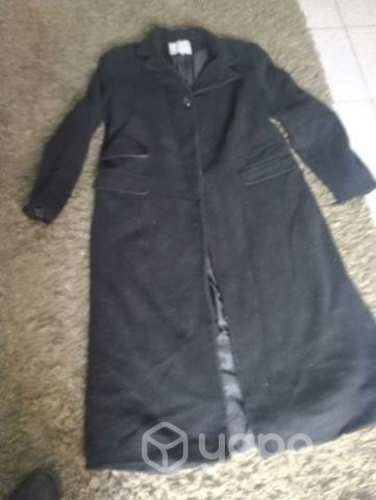 Abrigo negro largo de. Paño