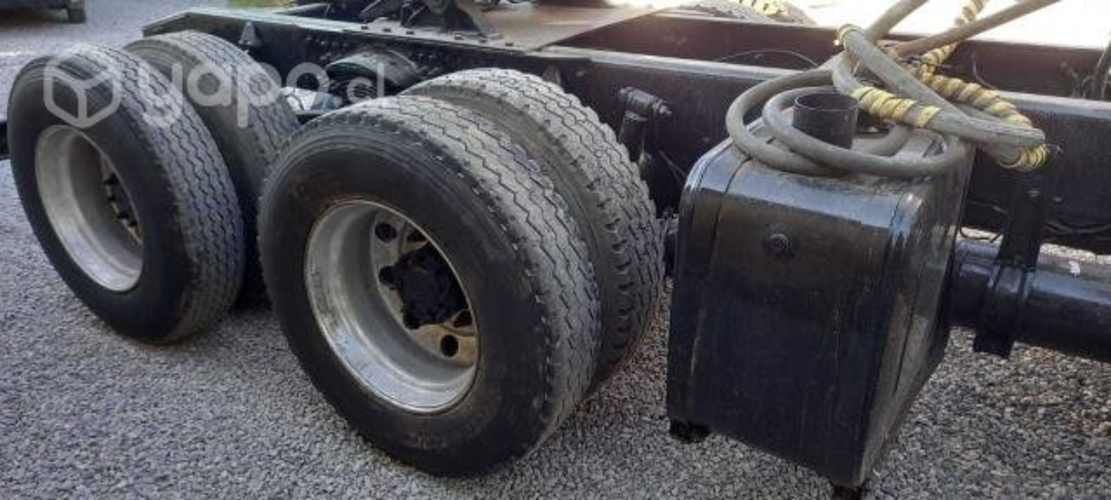 Freightliner M2 112 TRACTO 6X4 Año 2012