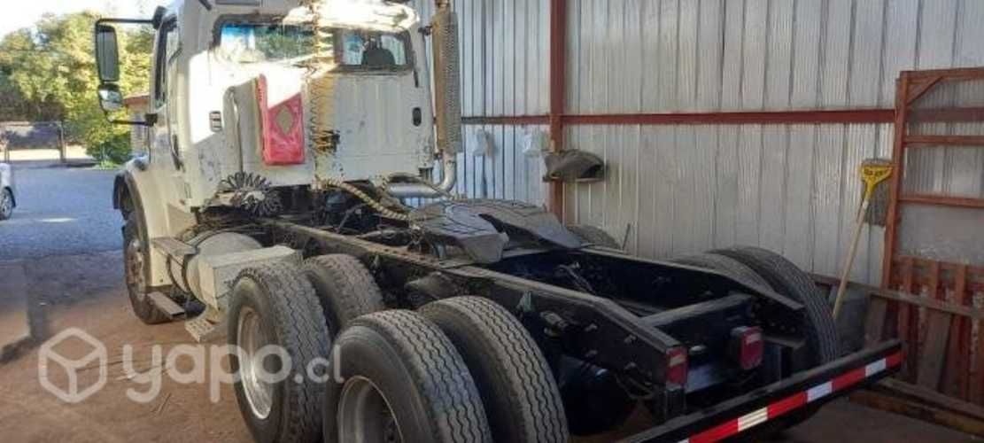Freightliner M2 112 TRACTO 6X4 Año 2012