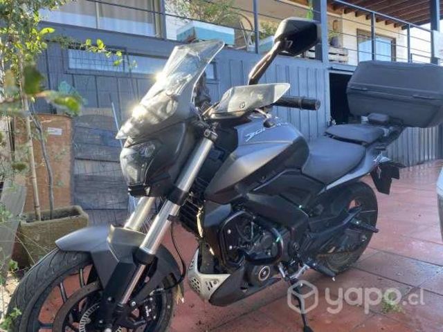 DOMINAR 400cc año 2022