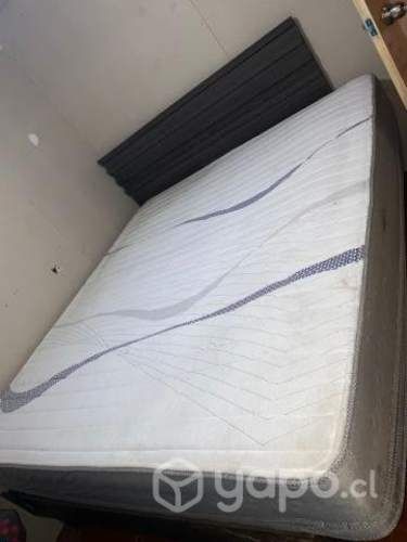 colchón King en muy buen estado.