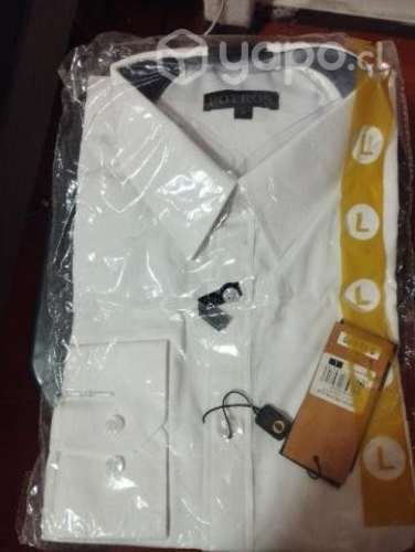 terno color negro en buen estado