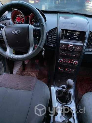 MAHINDRA se vende por no uso 