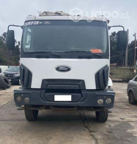 Camion Fort Cargo 2628 6x4 año 2012