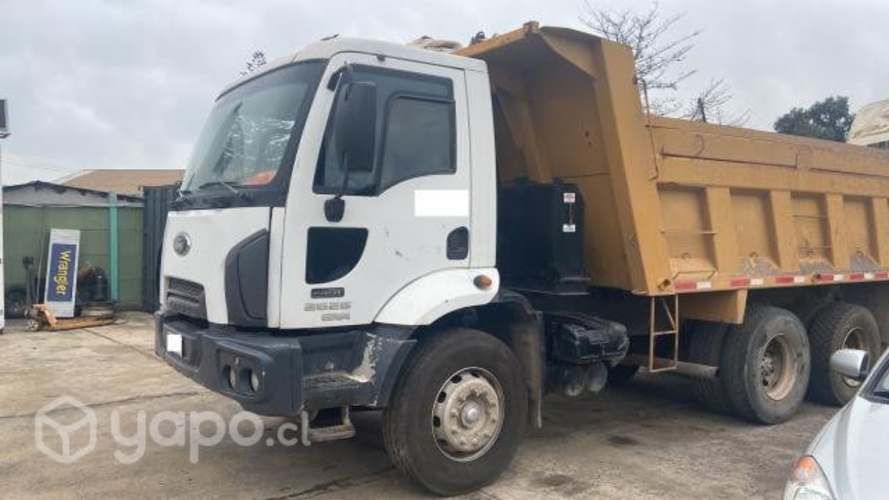 Camion Fort Cargo 2628 6x4 año 2012