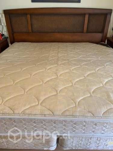 Cama Súper King con respaldo