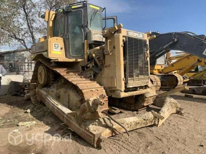 D6T disponemos de juego orugas impecable