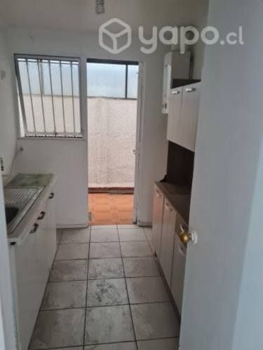 Arriendo casa esquina