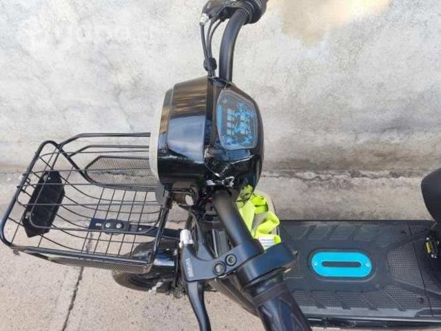Moto eléctrica excelente estado