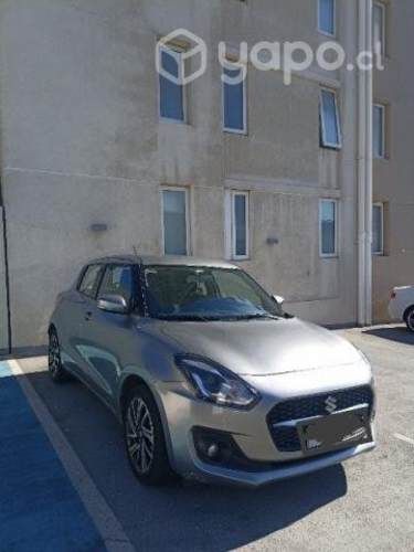 Suzuki Swift versión GLX plus 2022