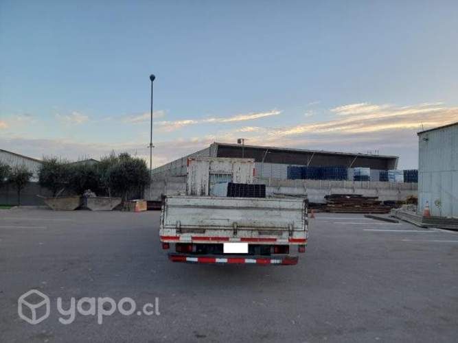 Camion Chevrolet NQR18 2011