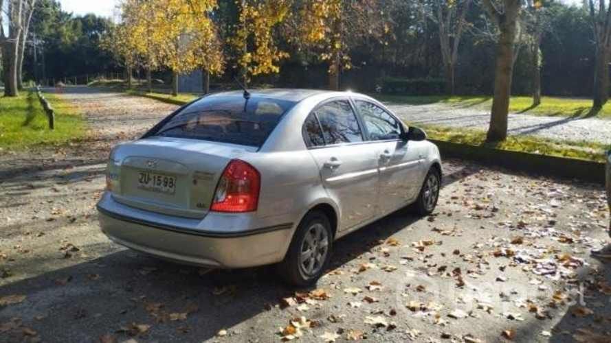 Hyundai accent 2006