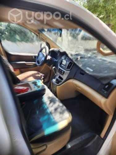 van de pasajero hyundai new h1 d80 2021