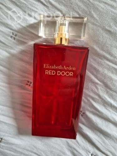 Perfume red door de elizabeth arden