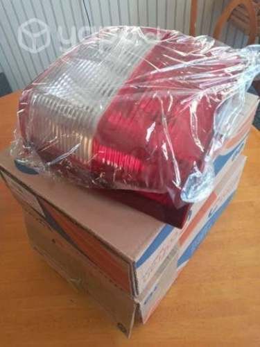 Se vende foco traseros Fiat uno !!