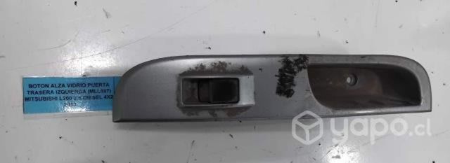Boton AlzaVidrio Pta Tras Izq (MLL097) L200 2.5 di