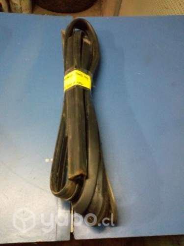 Goma vidrio puerta tras izq Ford Ranger 2007-2012