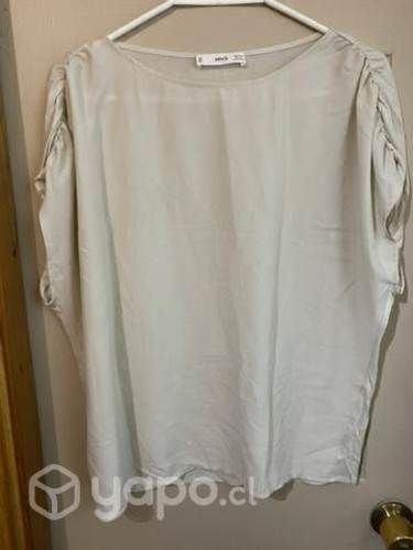 Polera nueva marca mango