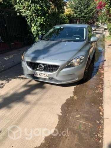 Volvo v40 año 2019