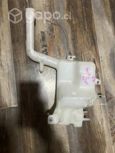 Deposito limpia parabrisas Mazda 2 año 2007