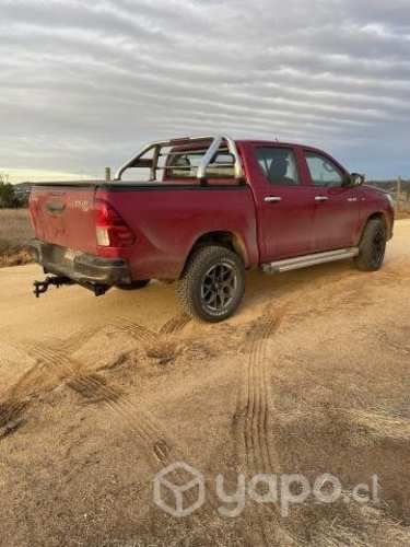 Toyota Hilux 2021 4x4 impecable