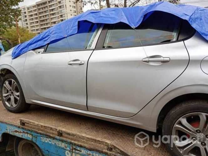 Foco trasero derecho Peugeot 208 ORIGINAL