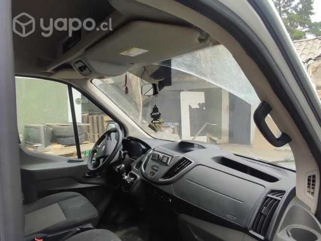 Vendo ford transit 2022. excelente estado