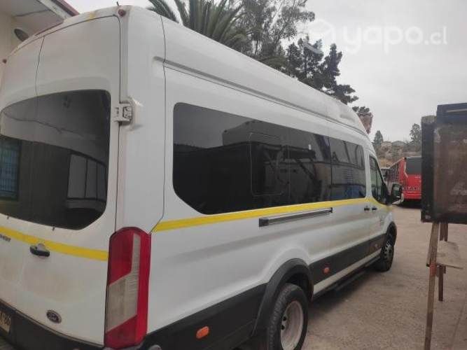 Vendo ford transit 2022. excelente estado