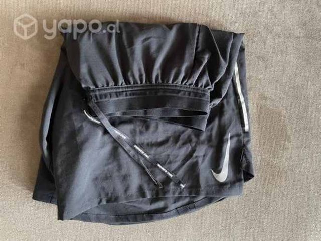 Short Nike talla M hombre