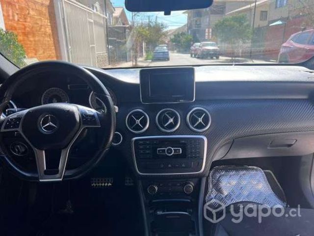 Mercedes benz a200 2015
