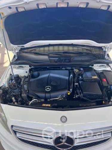 Mercedes benz a200 2015