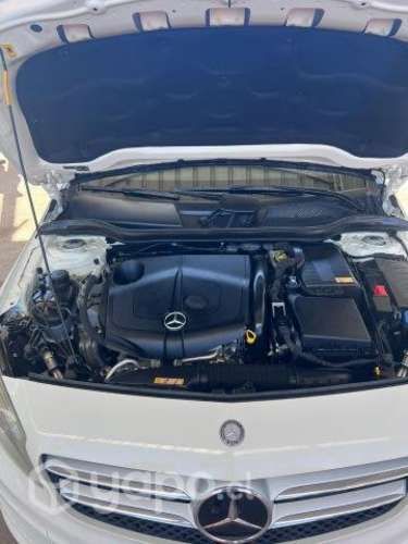 Mercedes benz a200 2015