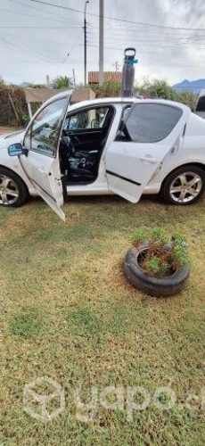 Peugeot 407 2.2 top de línea