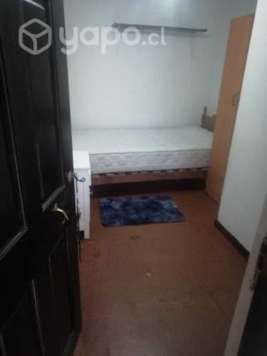 Se arrienda habitacion persona sol@