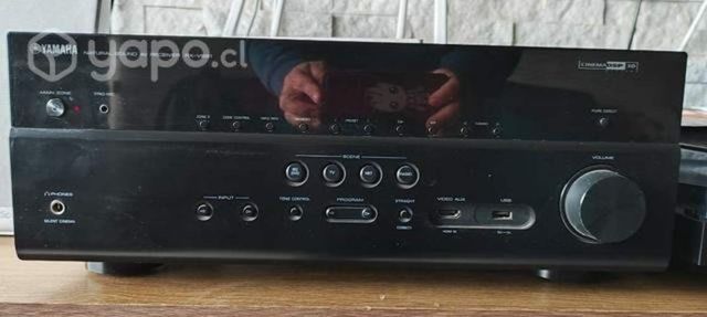 Receiver YAMAHA RX-V681