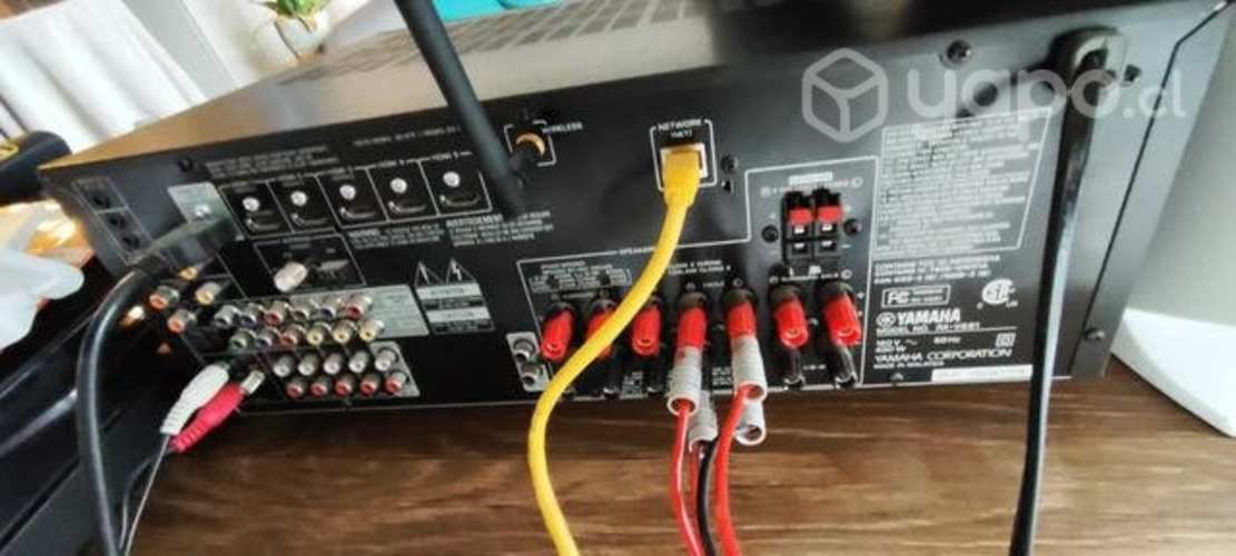 Receiver YAMAHA RX-V681