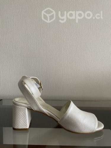 Zapatos de novia o gala
