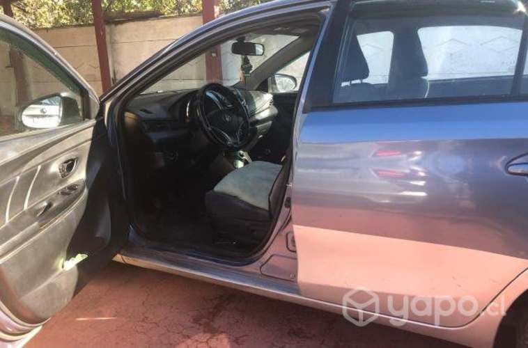 Toyota yaris 2014 1.4