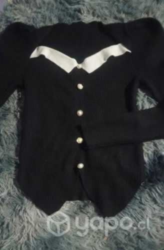 Linda polera elegante de mujer