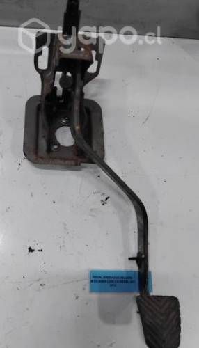 Pedal Embrague (MLL076) Mitsubishi L200 2.5 Diesel