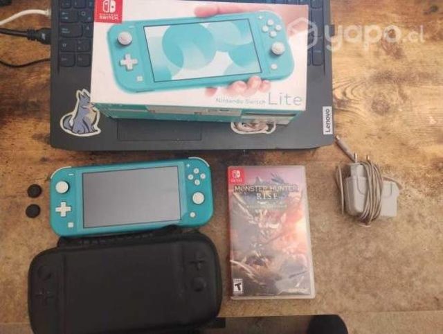 Nintendo Switch Lite + Juego + Estuche + etc