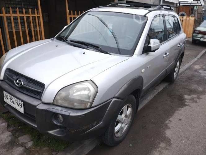 HYUNDAI TUCSON , año 2006
