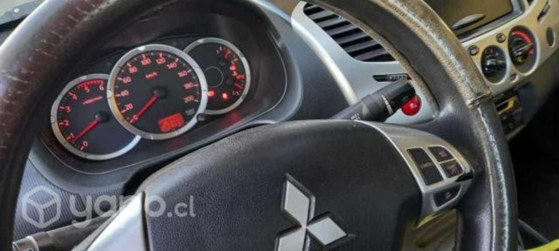 MITSUBISHI L200 2015 4x4 FULL