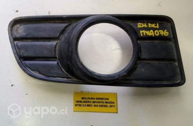 Moldura Derecha Neblinero (MVA076) Mazda BT50 Tail