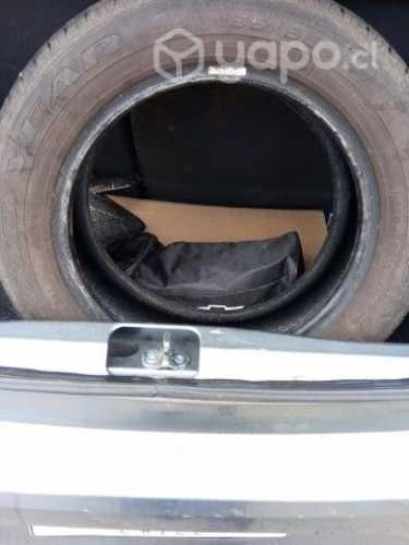 Neumático 165/65 aro 14