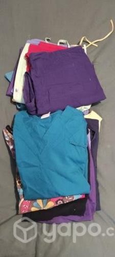 Lote de uniformes clínicos