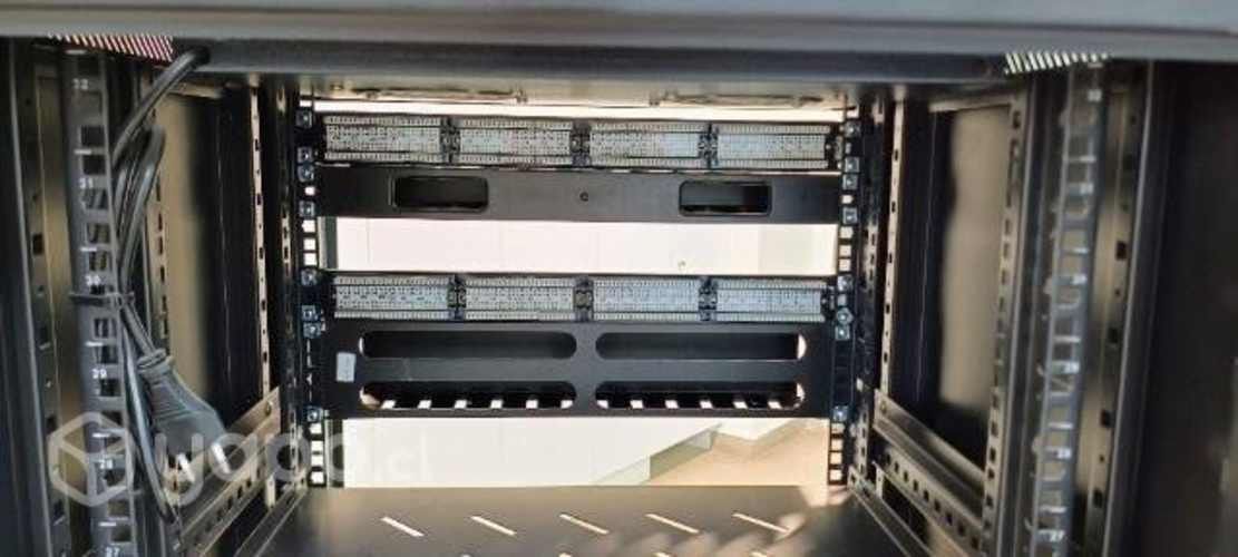 RACK LINKMADE 32U Puerta de vidrio
