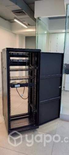 RACK LINKMADE 32U Puerta de vidrio